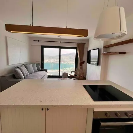 Charming, New Renovated Flat House In Gundogan شقة *